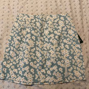 Wild fable flowery skirt